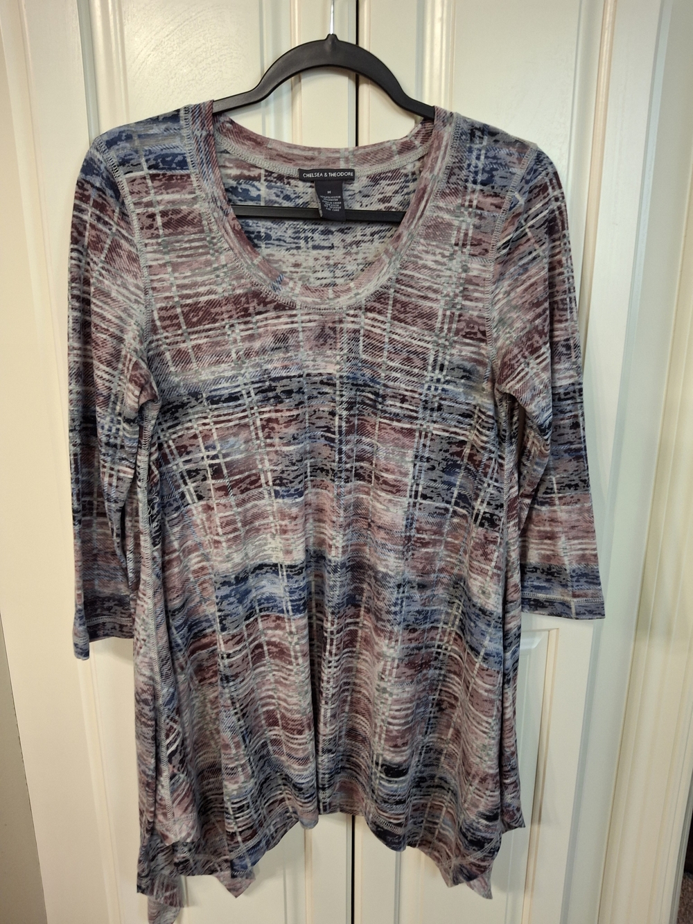 Chelsea & Theodore Blue Multi-Stripe Scoop Neck Women’s Top